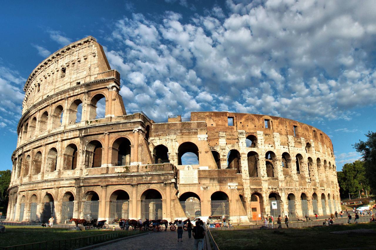 White Rooms Colosseo Rom Exteriör bild