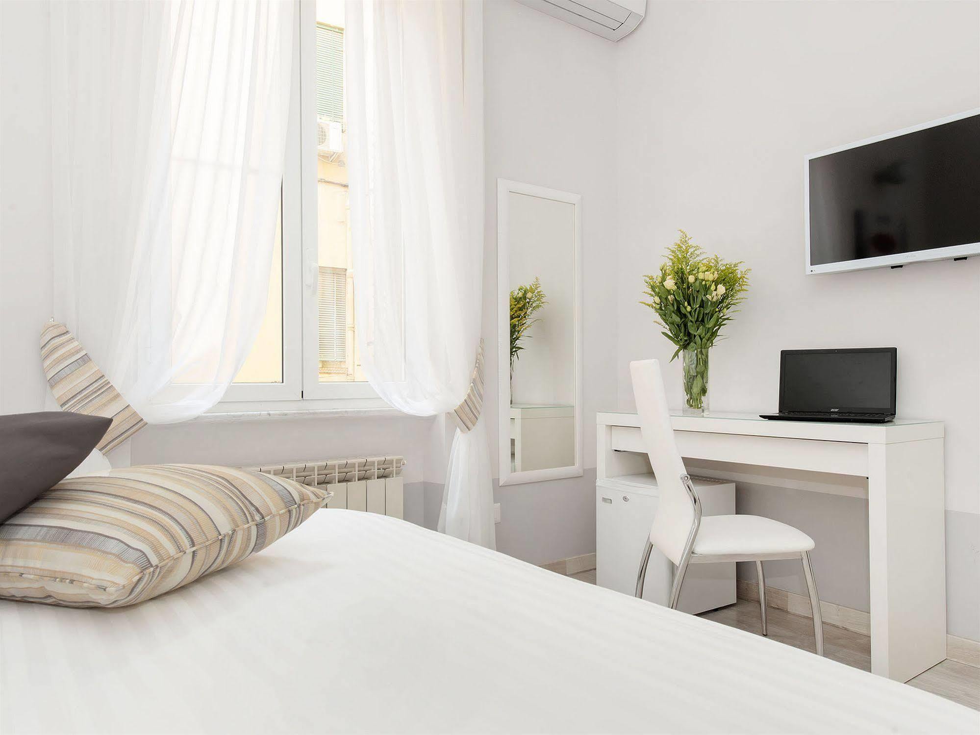 White Rooms Colosseo Rom Exteriör bild